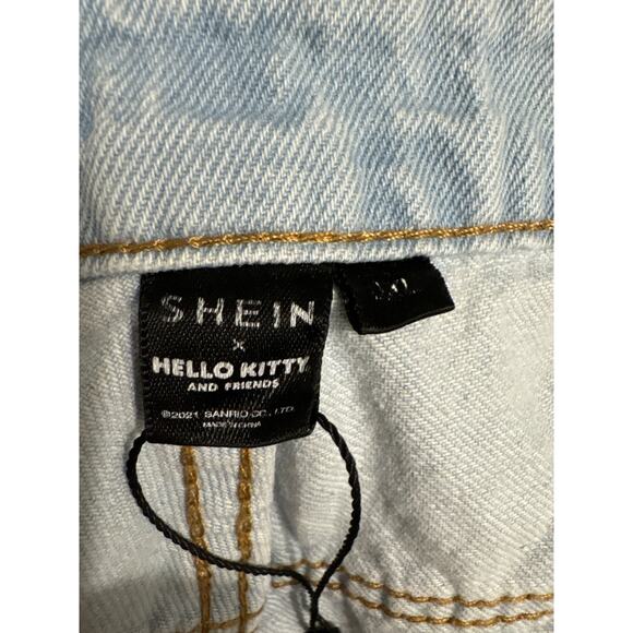 Hello Kitty and friends 2021 jeans distressed 34 x27 - Picture 3 of 3